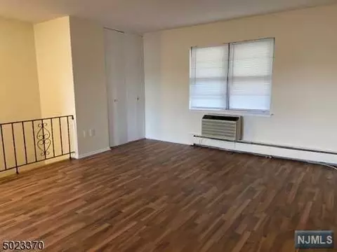 1134 Valley Rd #2A, Wayne, NJ 07470