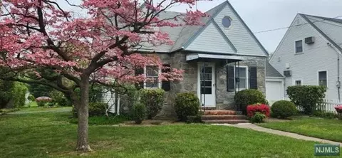 231 Graphic Blvd, New Milford, NJ 07646