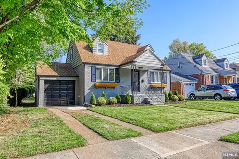 35-09 Ferry Hts, Fair Lawn, NJ 07410