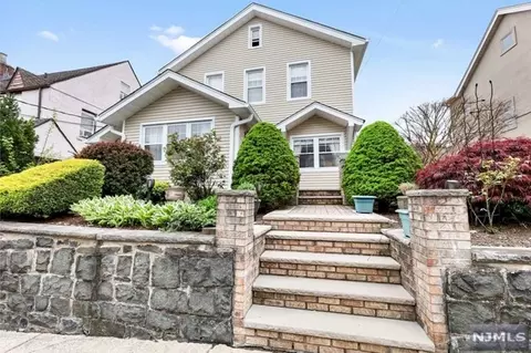 82 Crescent Ave, Cliffside Park, NJ 07010