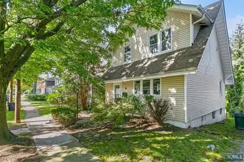 80 7th St, Ridgefield Park, NJ 07660