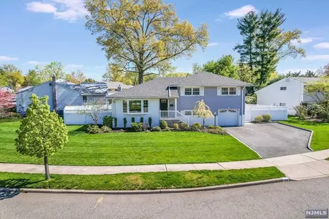 144 Oxford Cir, Oradell, NJ 07649