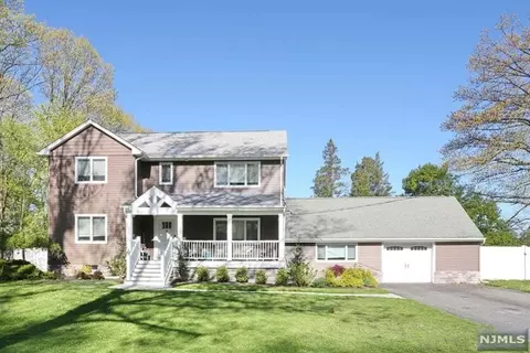 2 Linden Ave, Emerson, NJ 07630
