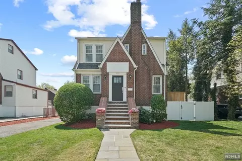320 Windsor Rd, Englewood, NJ 07631