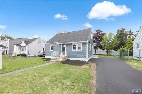 123 Graham Ter, Saddle Brook, NJ 07663