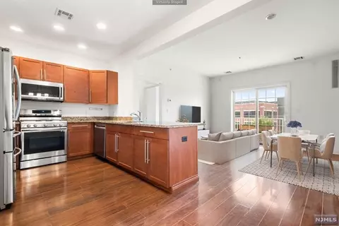 1404 Windsor Park Ct #1404, Englewood, NJ 07631