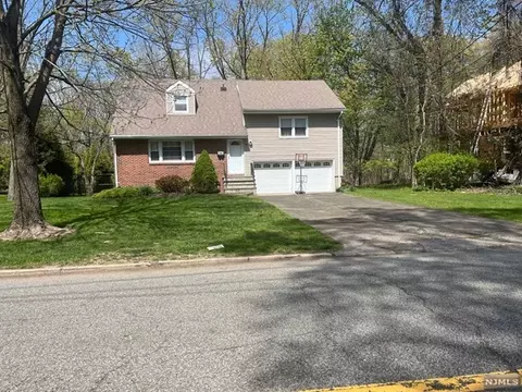495 High St, Closter, NJ 07624