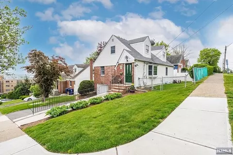 249 Standish Ave, Hackensack, NJ 07601