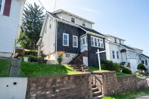 36 Sampson St, Garfield, NJ 07026