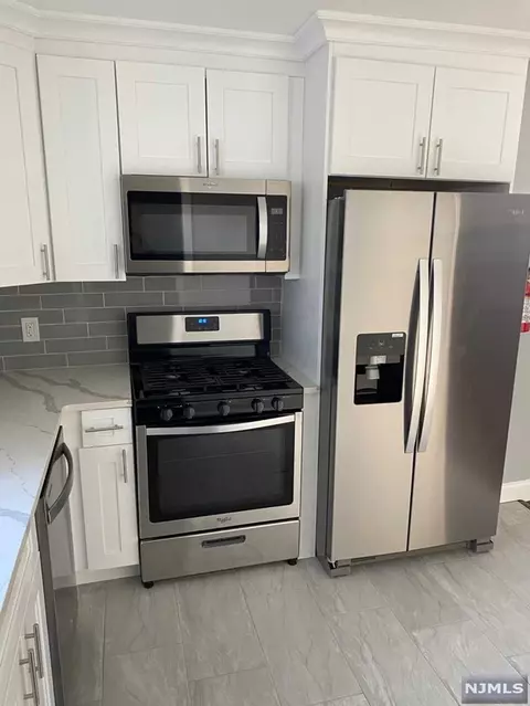 377 Parker Ave, Hackensack, NJ 07601