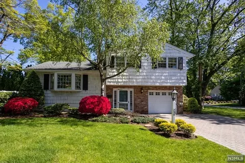 796 Martin Ave, Oradell, NJ 07649