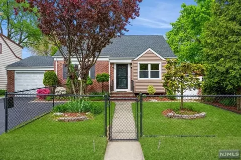 134 W Oldis St, Rochelle Park, NJ 07662