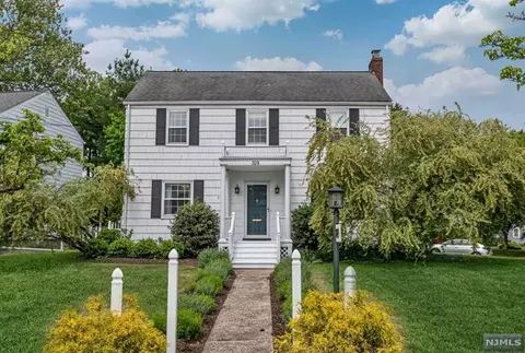 709 Ackerman Ave, Glen Rock, NJ 07452