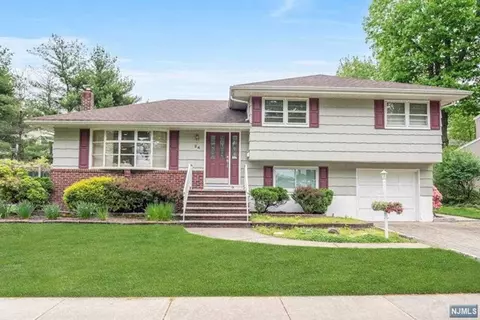 24 Pyle St, Oradell, NJ 07649 photo 1