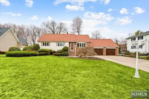 670 Chestnut St, Township Of Washington, NJ 07676