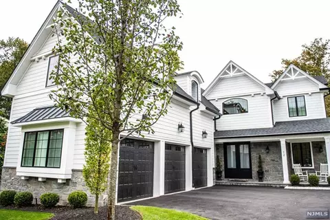 12 Norman Pl, Tenafly, NJ 07670