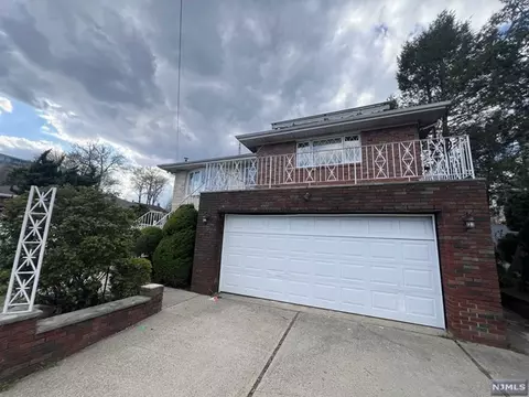 375 Highland Ave, Cliffside Park, NJ 07010