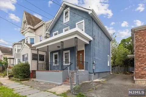 562 E 23rd St, Paterson, NJ 07514