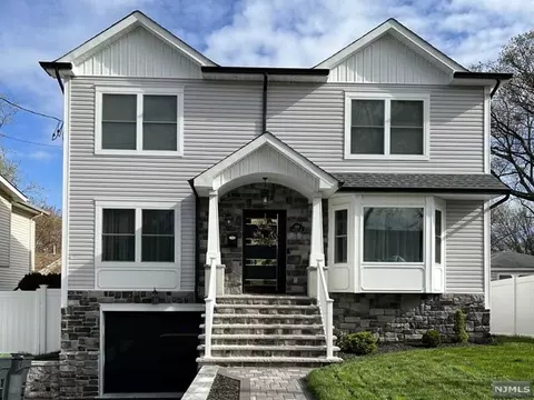 199 Highland Ave, Bergenfield, NJ 07621