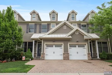 2104 Freeman Way, Allendale, NJ 07401
