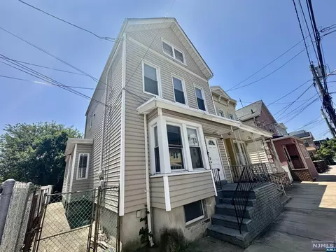 433 Central Ave, Harrison, NJ 07029 photo 1