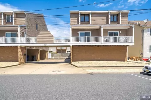 1800 Route 35 N B #2B, Seaside Heights, NJ 08751