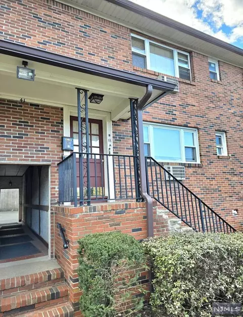 41 Espy Rd, Caldwell, NJ 07006