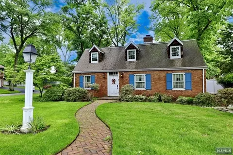 92 Demarest Ave, Emerson, NJ 07630