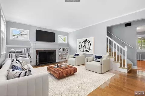 24 Downing Pl, Harrington Park, NJ 07640