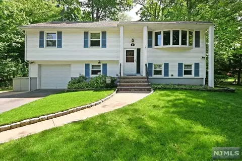 5 Boulevard S, Hillsdale, NJ 07642
