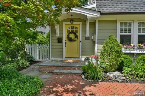 513 Spring Ave, Ridgewood, NJ 07450