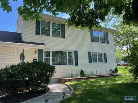 133 E Midland Ave, Paramus, NJ 07652