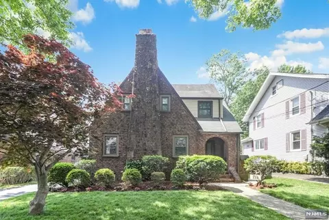 112 Johnson Ave, Teaneck, NJ 07666