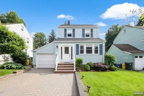 614 Maple Ave, Teaneck, NJ 07666