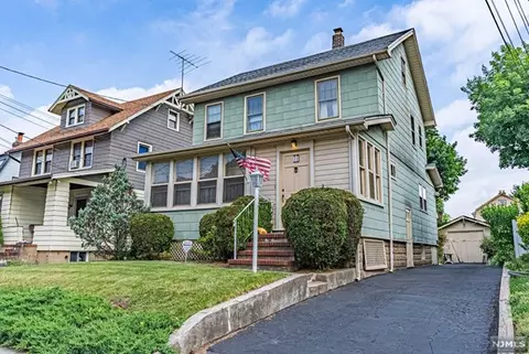 32 Erie St, Dumont, NJ 07628