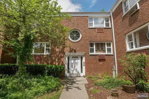 300 Claremont Ave #B!, Verona, NJ 07044