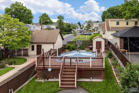 512 Page Ave, Lyndhurst, NJ 07071