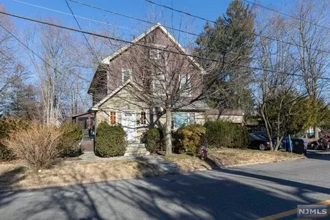19 W Ivy Ln, Englewood, NJ 07631