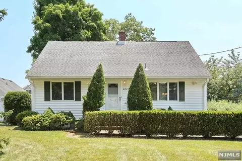 488 Berkshire Rd, Ridgewood, NJ 07450