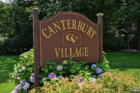 54 Canterbury Ln, New Milford, NJ 07646