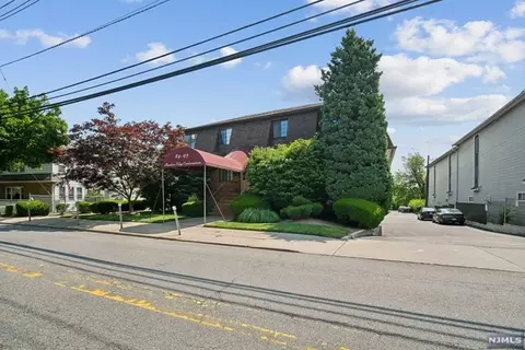 89-93 Teaneck Rd #B13, Ridgefield Park, NJ 07660
