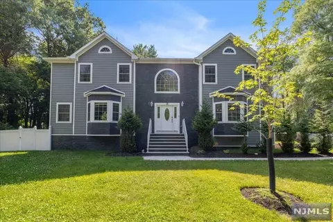 131 West St, Closter, NJ 07624