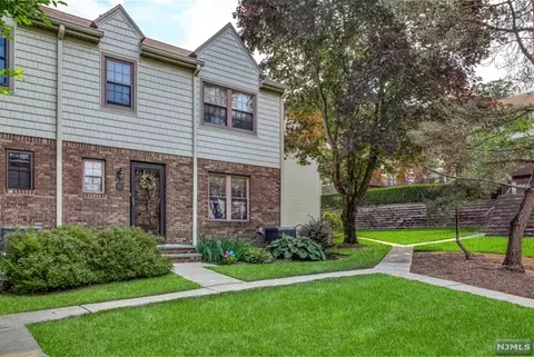 101 E Oak St #B7, Oakland, NJ 07436