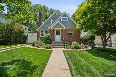 666 Kent Ave, Teaneck, NJ 07666
