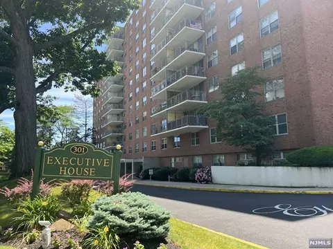 301 Beech St #7E, Hackensack, NJ 07601 photo 1