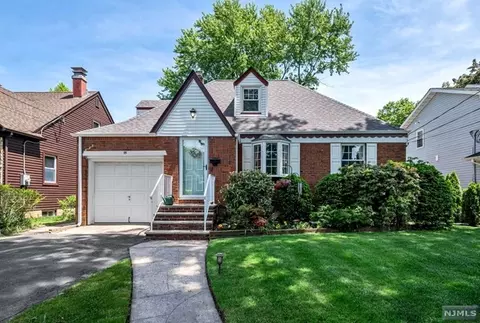 55 Chestnut St, Dumont, NJ 07628
