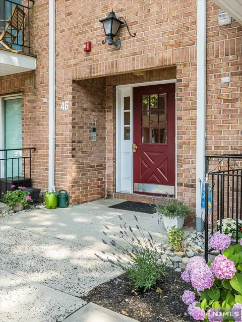 46 John St, Bloomfield, NJ 07003