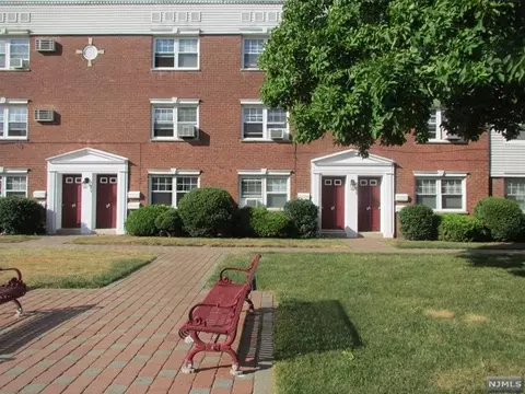 84 Hastings Ave #A, Rutherford, NJ 07070