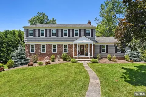 249 Park Ave, North Caldwell, NJ 07006