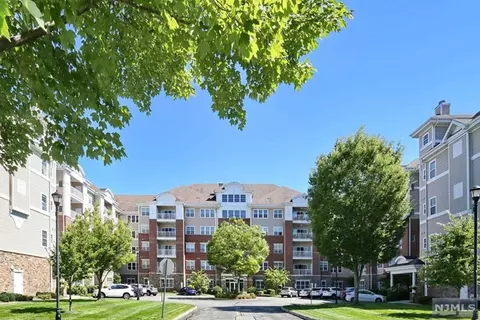 10116 Warrens Way, Wanaque, NJ 07465